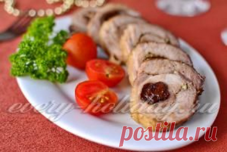 Мясной рулет с черносливом: рецепт