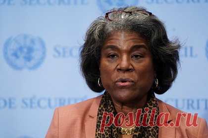Постпред США при ООН жестом оценила изолированность России. Постпред США при ООН Линда Томас-Гринфилд жестом ответила на вопрос о России. СМИ спросили, считает ли американский постпред, что РФ достаточно изолирована, на что Томас-Гринфилд показала большой палец. Заседание в зале Генеральной Ассамблеи ООН касалось Украины и Донбасса.