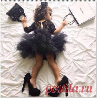 Купила новые туфли... Умру голодная... зато красивая...)))