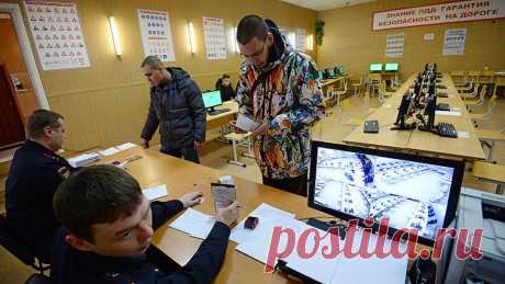 Почему водителей хотят заставить повторно сдавать экзамен на права | Выживи сам