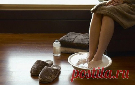 РАСТВОР, ВЫТЯГИВАЮЩИЙ ИЗ НОГ ВСЮ ВАШУ БОЛЬ. Несколько лет назад по ночам крутило и выворачивало ноги – не знала, куда и как их положить. В итоге – бессонные ночи, недосыпание, усталость и раздражительность. А ведь ноги – наша опора на всю жизнь...