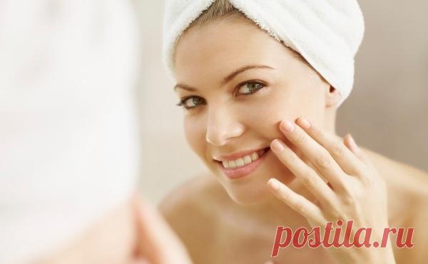 Эффективные домашние маски для лица 
Глядя на себя в зеркало, замечаешь ярко выраженные морщинки и тусклый цвет кожи. И это, несмотря на то, что пользуешься дневными и ночными кремами для лица. Значит, требуется подпитать уставшую кожу.…