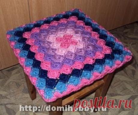 Ёжик. Накидка на табурет. Кактус https://www.liveinternet.ru/users/avetita/post294946014/