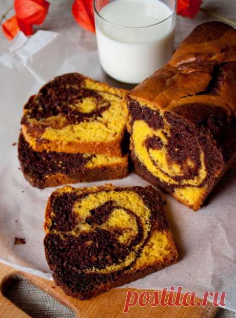 Тыквенно-шоколадный мраморный кекс на Вкусном Блоге Ну что – продолжим наше тыквенное безумие? У меня уже такое чувство, что эта тыква никогда не закончится – так много места в холодильнике занимает 🙁 Но перейдем к вкусностям. Этот кекс просто великолепен. Обе его части – и тыквенная, и шоколадная – превзошли мои ожидания. Тыквенная часть в этом…