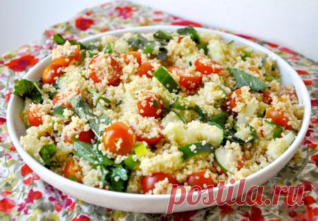 Постный кускус с кабачком и помидорами