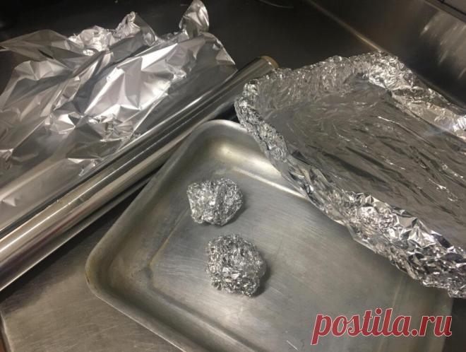 Несколько моих секретов по использованию фольги на кухне. Пользуйтесь на здоровье
Привет друзья! Вы на канале «Кухня изнутри» . Сегодня я расскажу вам как и для чего я использую фольгу у себя на кухне. Самое интересное, что вы узнаете способы использования фольги не только касающиеся приготовления еды. Она идеально подходит для смежных процедур. Не для кого не секрет, что в фольге можно готовить. Я запекаю в […]
Читай дальше на сайте. Жми подробнее ➡