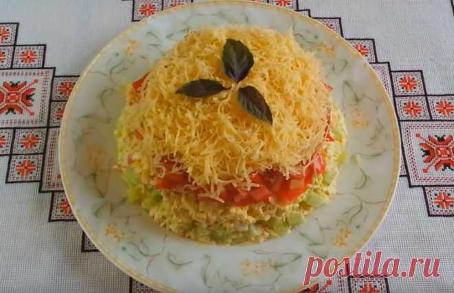 Крабовые палочки с помидорами, яйцами и сыром — Готовим по-домашнему