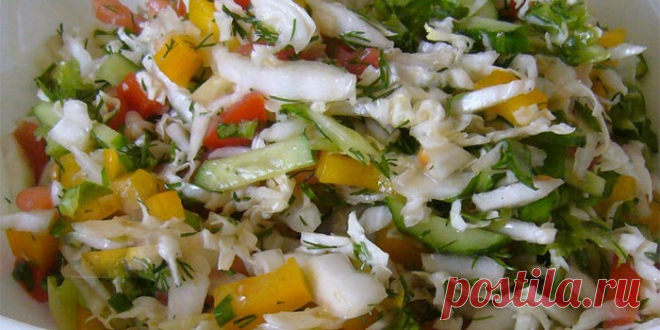 Салат с капустой и горошком - как вкусно приготовить с белокочанной, цветной, савойской или пекинской Салат с капустой и горошком уместен как на праздничном, так и на повседневном столе. Узнайте, как приготовить это простое блюдо с добавлением мясных ингредиентов и других овощей.