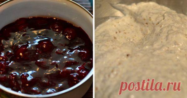 Печенье с вишней » Это печенье называют «Глаза совы». И правда — начинка в рулетиках напоминает совиные глаза, а слой безе с орешками — пятнистый хохолок. Хрустящее песочное тесто с ореховым безе и нежная вишня создают идеальное сочетание вкусов и текстур! Вместо вишен можете взять любой плотный наполнитель — например, маковую начинку или сухофрукты. Орехи тоже можно выбрать по своему вкусу. Отталкивайтесь от собственных предпочтений и пожеланий родных, чтобы получить наст...