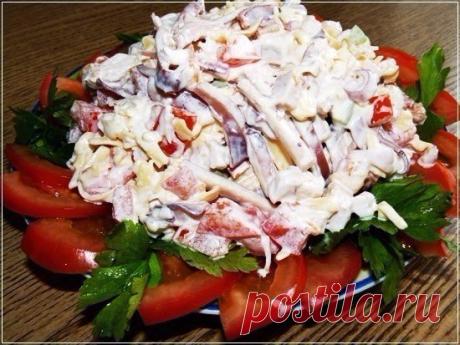 Салат с кальмарами и чесноком — вкус бесподобный