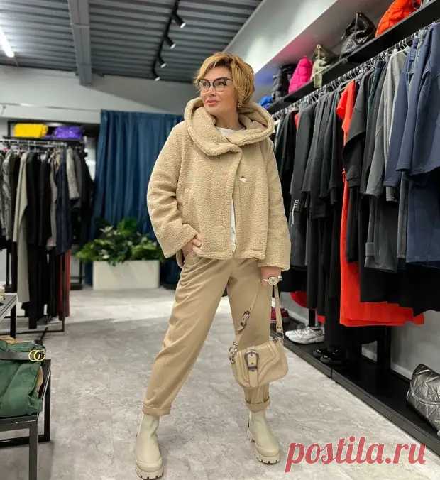 В чём ходить весной 2023 года: эффектные образы от Ирины Конаревой - INFO❤️STYLE - 15 марта - 43760941024 - Медиаплатформа МирТесен