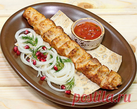 Люля-кебаб из курицы: рецепт с фото, как приготовить в духовке Люля-кебаб из курицы - пошаговый рецепт с фото. Как приготовить люля-кебаб в духовке? Рецепт куриного люля-кебаба для мангала, сковородки и барбекю.
