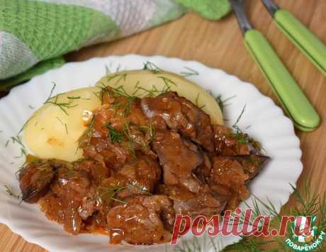 Куриная печень с маринованными огурцами – кулинарный рецепт
