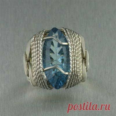 Кольца с камнями сваровски фото.|Кольца, обручальные, печатки, с камнями - золото, серебро.