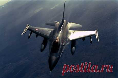 Бауэр: НАТО отказала Украине в передаче F-16 до завершения контрнаступления. По словам главы комитета альянса, данный вопрос не может быть решен в краткосрочной перспективе.