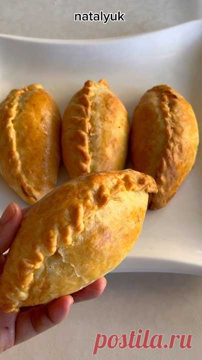 Караимские пирожки - вкусные, нежные, с ароматной начинкой и хрустящей золотистой корочкой. Это реально  великолепный вкус - это стандарты качества, за котор...