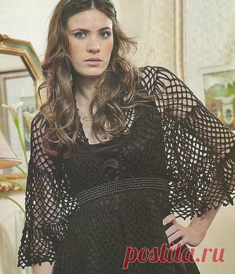 Обворожительный ажурный жакетик, связанный крючком.
В нём вы будете королевой вечера.
=== КУРС ===
«Азбука вязания крючком»