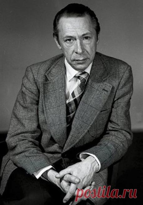 Народный артист СССР. Режиссер. Актер. Ефремов Олег Николаевич 01.10.1927. - 24.05.2000г