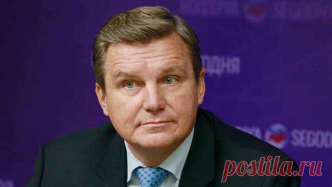Депутат ГД написал статью о сперматозоидах в мозге и войне против русской женщины. В журнале "Юридическая наука: история и современность" вышла статья, авторы которой рассказывают о том, что в современной России идет "война против русской женщины", из-за которой деградирует население и падает ...