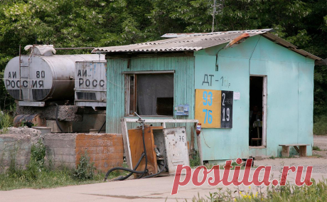 Власти допустили отмену пошлин на топливо для Абхазии и Южной Осетии. В правительстве обсуждают отмену гибких экспортных пошлин для Абхазии и Южной Осетии. «Роснефть» и ее «дочки» получат исключительное право в течение полугода экспортировать нефтепродукты в две республики без уплаты пошлин