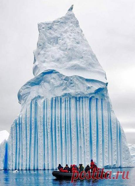 вот такой над водой!