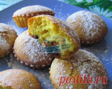 Кексы из кукурузной муки с ежевикой. Рецепт с пошаговыми фото