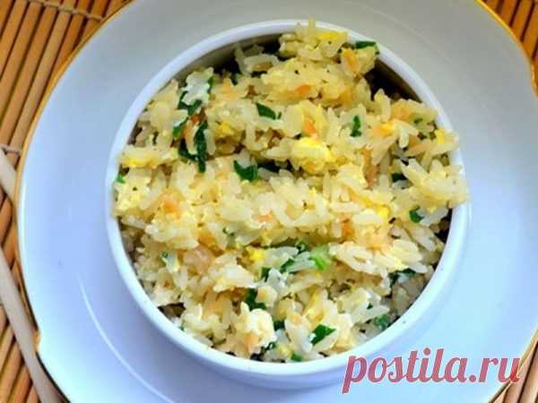 Рис с чесноком. Вроде так просто, а как вкусно получается! Такой рис намного вкуснее отварного!