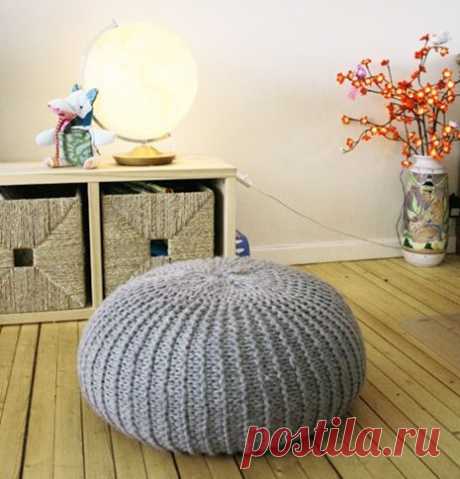 Вязаные пуфики