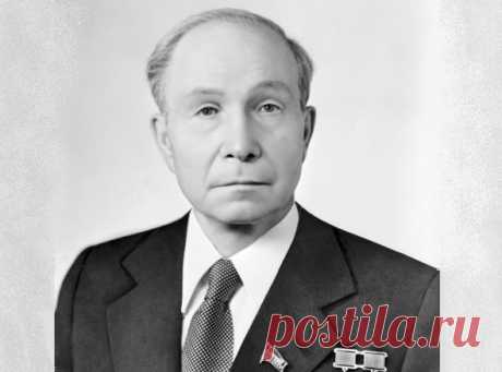 Как Василий Кузнецов три раза занимал пост генсека СССР