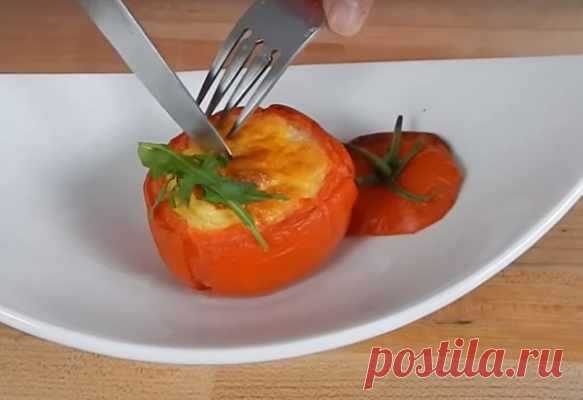 Запеченные помидоры с яйцом. Сложно придумать завтрак проще и вкуснее! — Готовим дома