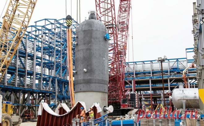 Закончен монтаж оборудования по осушке и очистке газа на первом пусковом комплексе Амурского ГПЗ На первой и второй технологических линиях Амурского ГПЗ (первый пусковой комплекс) завершен монтаж установок осушки и очистки сырьевого газа. В составе