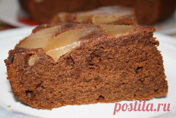 Кофейно-шоколадный пирог с яблоками

 Ингредиенты

1,5 ст. муки,
2 ч.л. разрыхлителя,
100 гр. шоколада,
1 ч.л. растворимого кофе,
150 гр. сливочного масла,
2/3 ст. + 3 ч.л. сахара,
0,5 ч.л. соли,
1 яйцо,
0,5 ст. молока,
ванилин,
яблоки