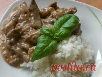 Печень говяжья, томленая в сливках