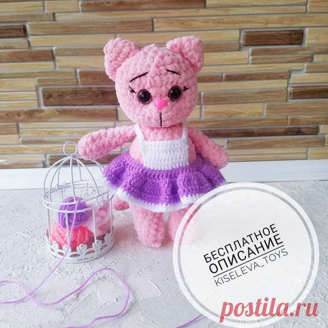 PDF Кошечка в сарафане крючком. FREE crochet pattern; Аmigurumi doll patterns. Амигуруми схемы и описания на русском. Вязаные игрушки и поделки своими руками  #amimore - котик, кот, кошечка, кошка, котенок, cat, kitten, gato, gatito, gatinho, chat, minou, kitty, kätzchen. Amigurumi doll pattern free; amigurumi patterns; amigurumi crochet; amigurumi crochet patterns; amigurumi patterns free; amigurumi today.