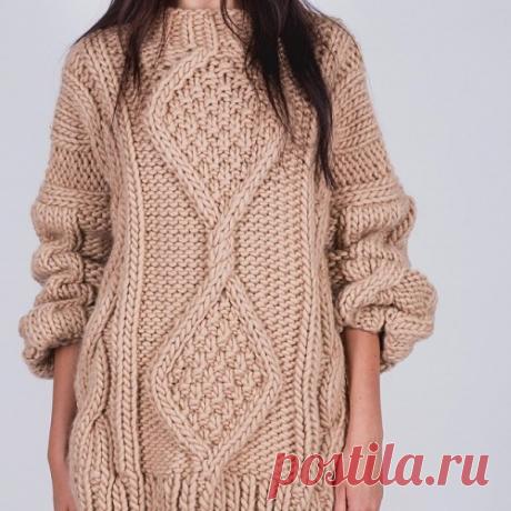 Пуловер с ромбами спицами