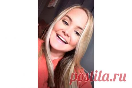 Девушка без передних зубов потратила почти миллион рублей на новую внешность. Американка родилась без двух передних зубов и потратила почти миллион рублей на «новую улыбку» из-за постоянной травли окружающих. 21-летняя Ханна Эдкок накопила девять тысяч фунтов стерлингов (892 тысячи рублей) на зубные импланты, которые в дальнейшем «изменили ее жизнь». После этого она перекрасилась в блондинку.