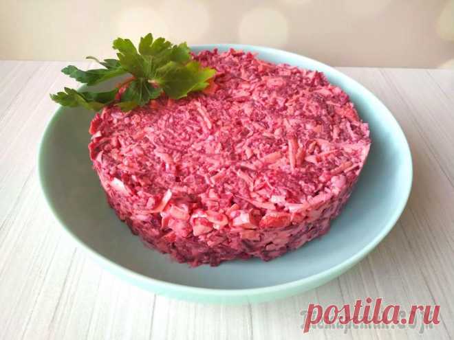 Вкусный салат из свёклы «Розовый фламинго» на каждый день! Салаты со свеклой очень популярны, но обычно это салат со свеклой и черносливом или всем привычный винегрет. Я хочу предложить вам рецепт салата из свёклы и сыра, который мне нравится, он из категории...