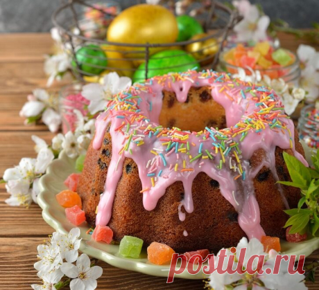 Кекс с изюмом на Пасху