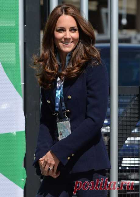 Принц Уильям, герцогиня Кэтрин и принц Гарри посетили Игры Содружества, HELLO! Russia