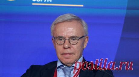 Фетисов назвал выгодным для страны решение хоккеиста Лайпсика получить гражданство России. Депутат Госдумы, двукратный олимпийский чемпион по хоккею Вячеслав Фетисов оценил решение канадского хоккеиста петербургского СКА Брендана Лайпсика получить российское гражданство. Читать далее