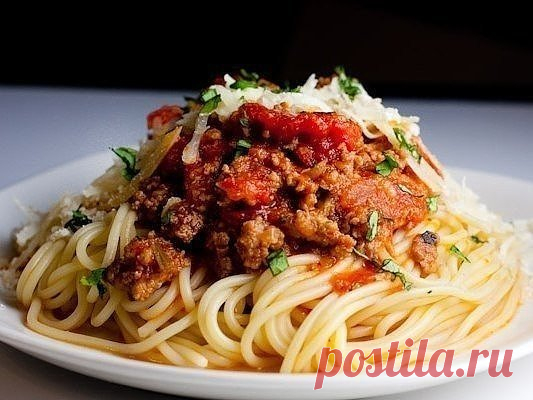 9 рецептов подливы к макаронам
1.Сливочная подлива к макаронам с помидорами
Вам понадобится:
-несколько зубчиков чеснока,
-пара луковиц,
-стакан жирных сливок или сметаны,
-полкило помидоров,
-базилик,
-оливковое масло,
-ложка сливочного масла,
-соль,
-перец,
-немного сушеной мелиссы,
-ложка сахара.
Нарежьте пластинками чеснок, обжарьте его в оливковом масле. Когда чеснок станет золотистым, удалите его из масла и положите туда нарезанный лук. Обжарьте его до готовности, добавьте измельченные