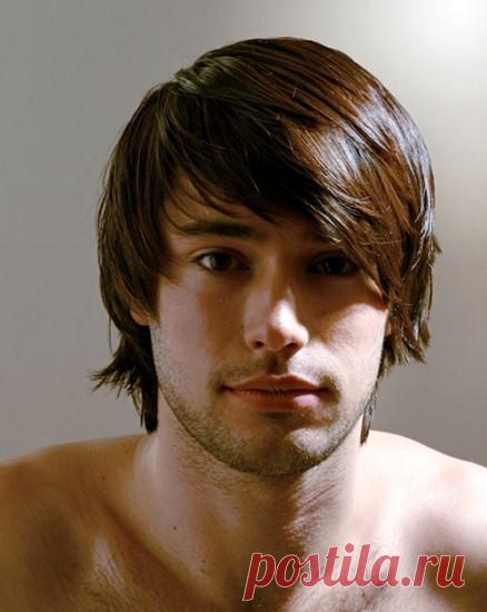 Мужская челка (36 фото): как зачесать на бок, стрижки и прически, видео и фото