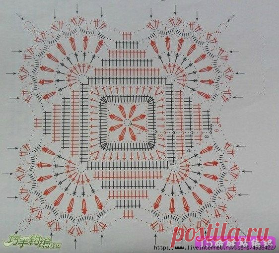 Квадратные мотивы крючком.