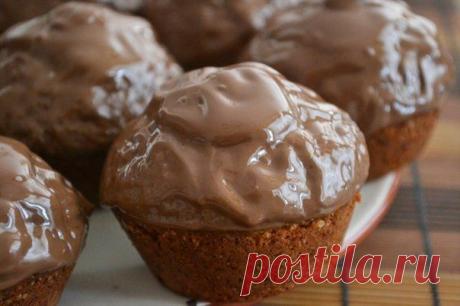 Банановые маффины с шоколадом
Ингредиенты (на 9 штук):
Мука пшеничная — половина стакана
Показать полностью…