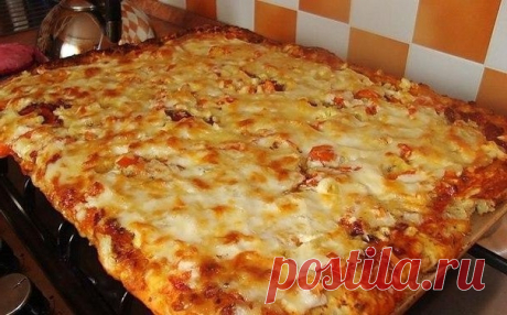 Вкусная и аппетитная быстрая пицца на противне — для тех кому лень готовить!