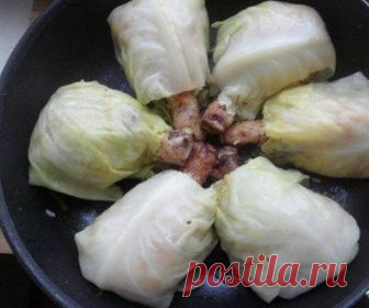 Голубцы на куриных ножках. Такой вкуснятины я никогда не ела! Голубцы на куриных ножках. Такой вкуснятины я никогда не ела!
Девочки, нашла замечательный рецепт. Необычное и очень вкусное блюдо — завернутые в капустный лист куриные ножки с рисом.
Вчера приготовил…