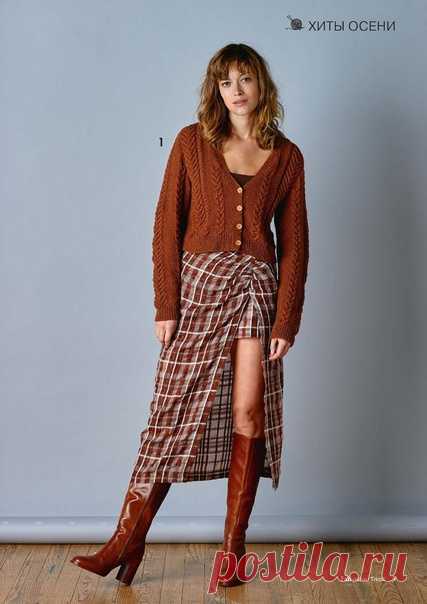 FEZA, MERINO-SILK-BAMBOO
60% меринос, 15% шелк, 25% бамбук
вес пасмы - 50 гр (150 м)
количество - 8 шт
цена - 400 руб/шт
цена пока курс снижен - 280 руб.шт.