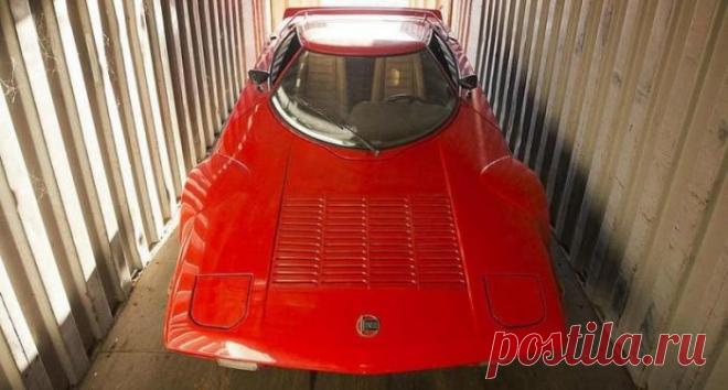 Lancia Stratos простоявший больше 20 лет в морском контейнере (12 фото Сегодня я расскажу вам про интересную находку, которую обнаружили, когда вскрыли морской контейнер. Внутри оказалась Lancia Stratos, которая провела там