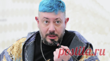 «Родина» отказалась от логотипа, разработанного студией Лебедева. В московской «Родине» рассказали, что отказались от дизайна логотипа от студии Артемия Лебедева. Читать далее
