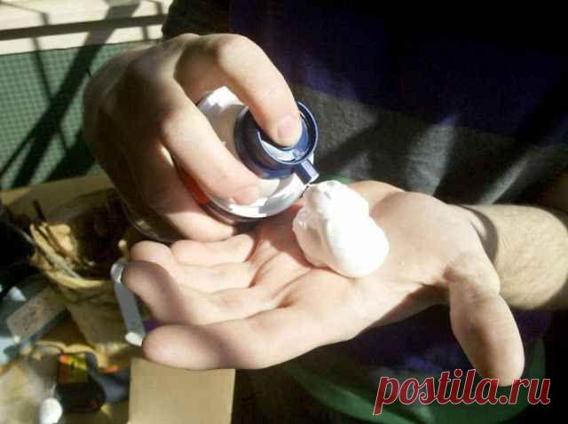 Пена для бритья: 5 гениальных способов применения, до которых